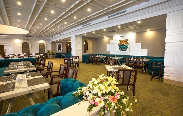 هتل اسپیناس پالاس 