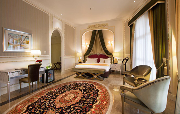 هتل اسپیناس پالاس 